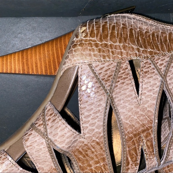 Kenneth Cole Reaction Peep Toe Bootie - Picture 6 of 9